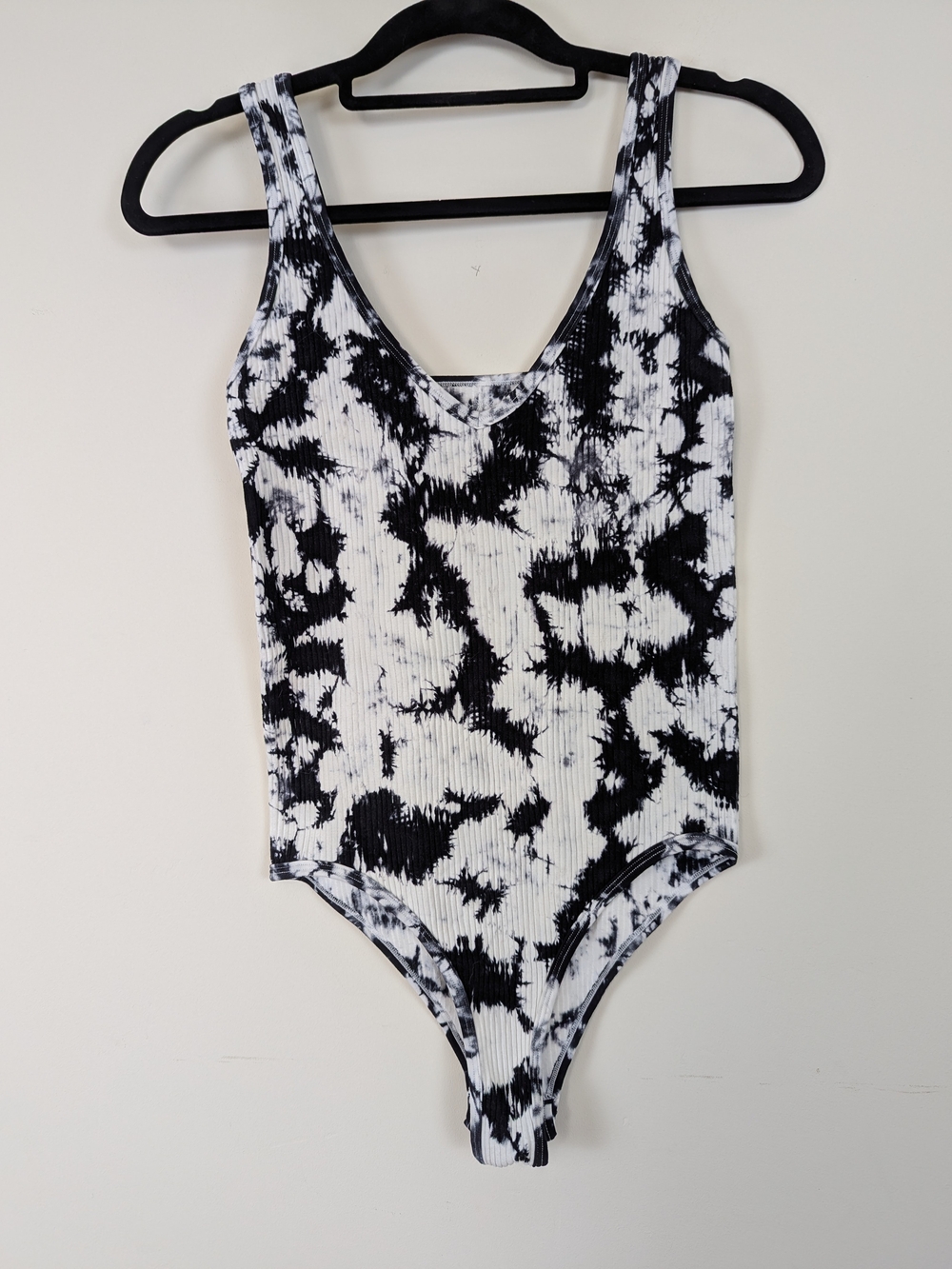 Aura Black & White Tie-Dye Ribbed Bodysuit M/L